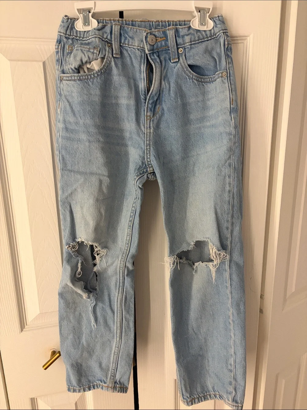 Girls Light Blue Relaxed Fit Distressed Jeans